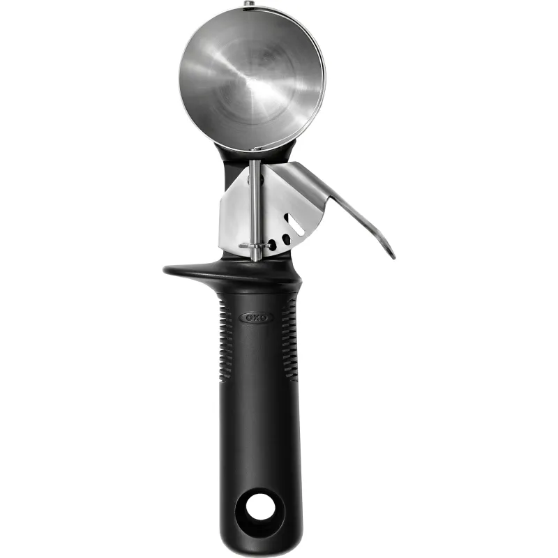 Ergonomisk isskje med utkaster